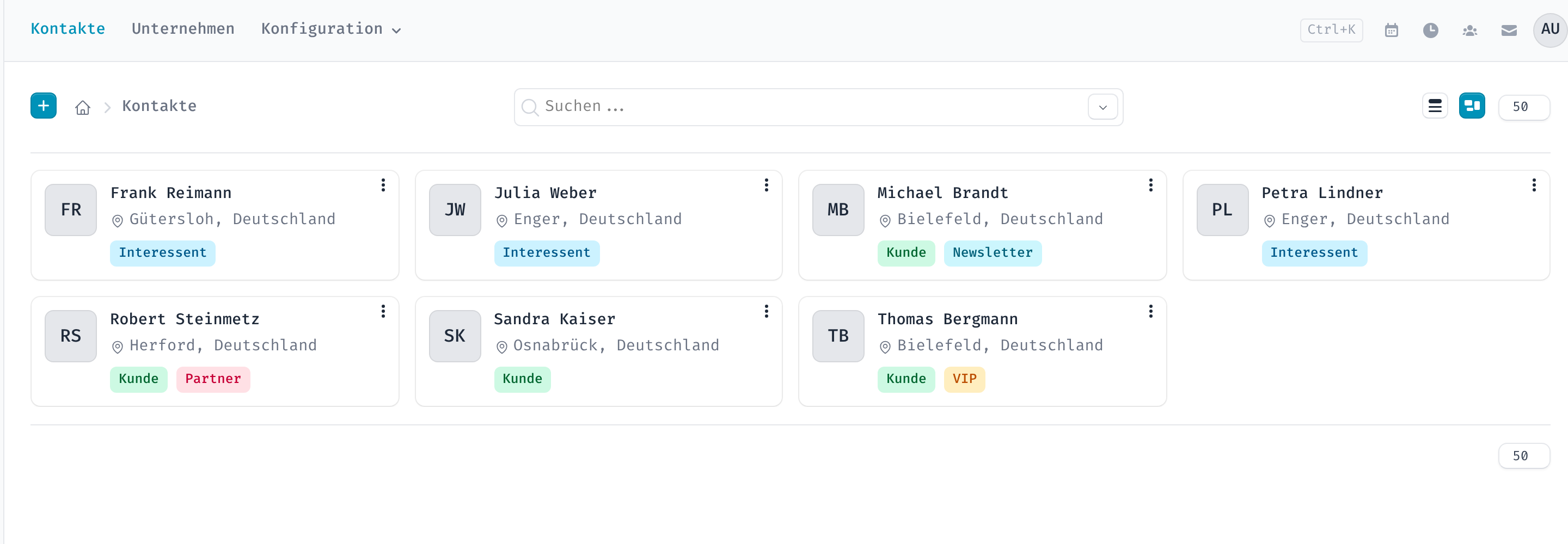 Kartenansicht der Kontakte mit farbigen Tags